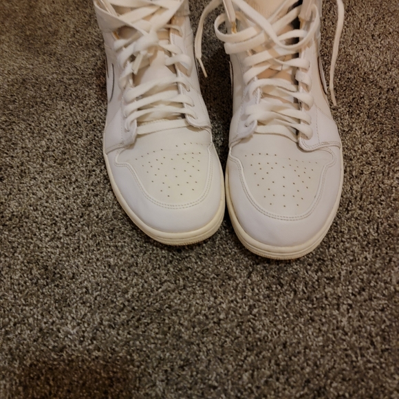 SOLD - Picture 3 of 16